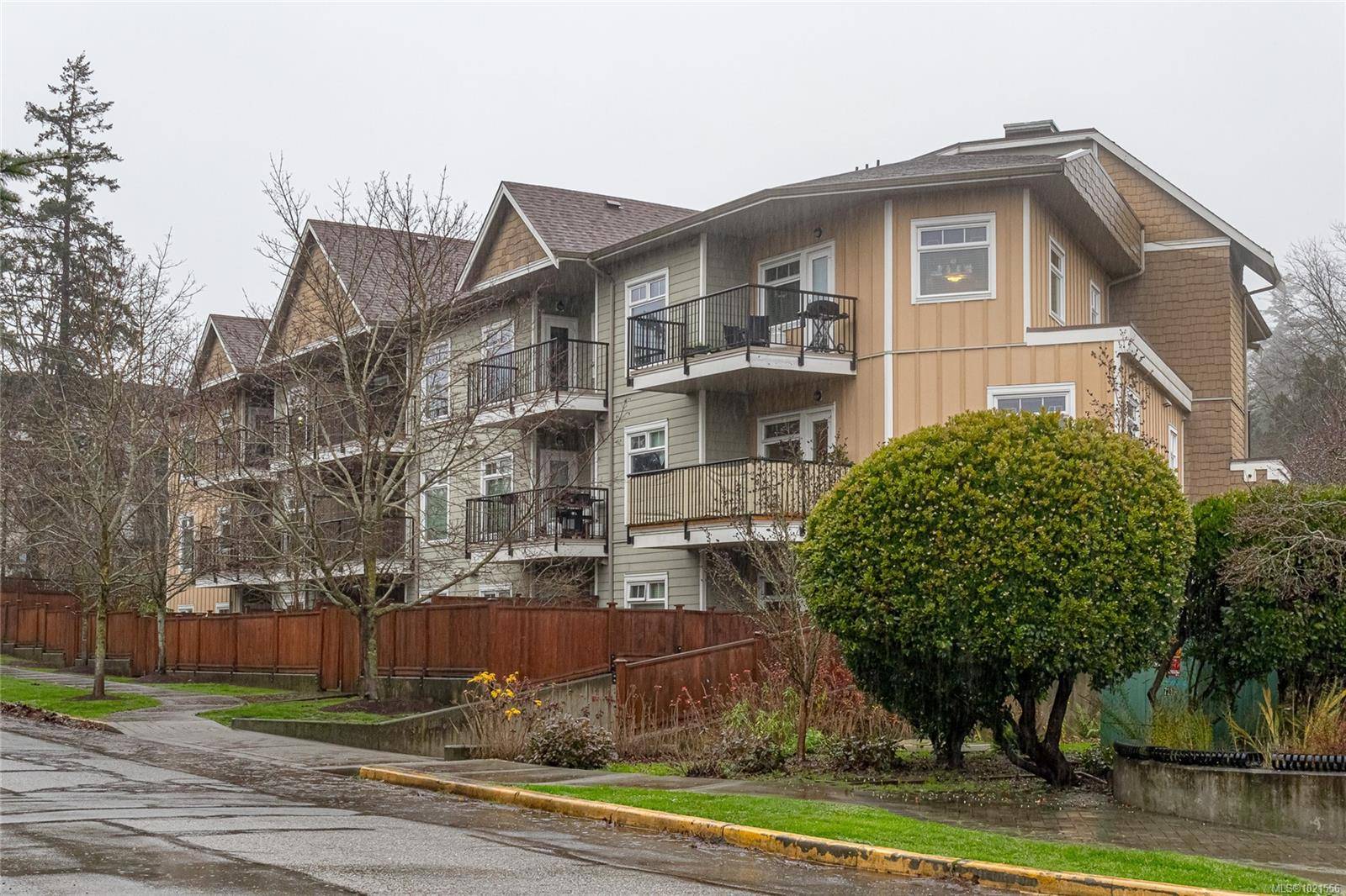 View Royal, BC V8Z 5G1,21 Conard St #212