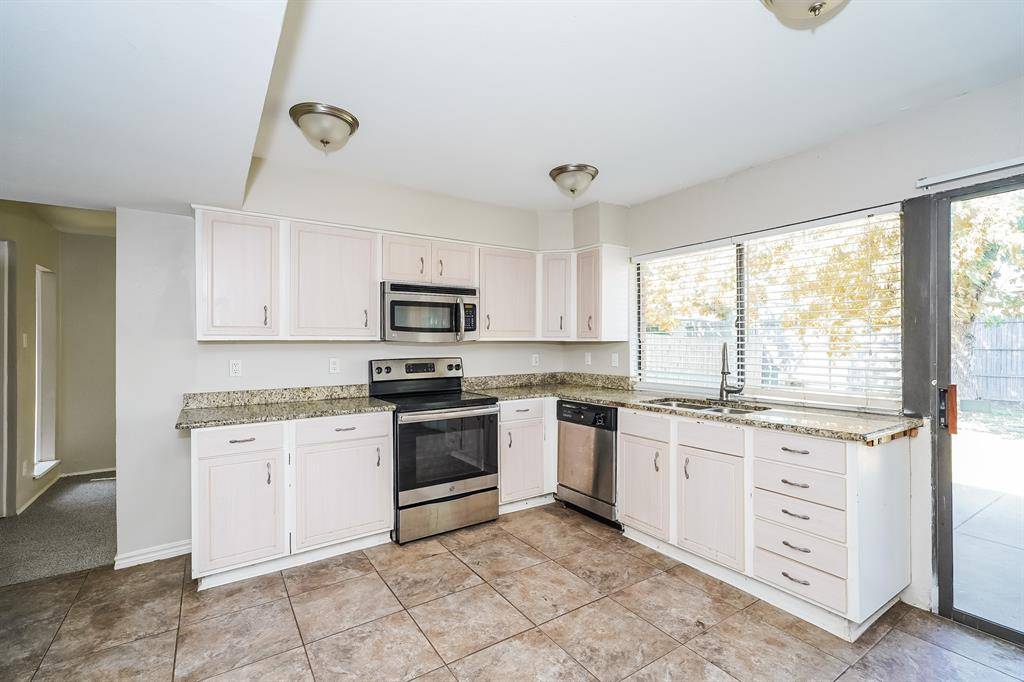 Fort Worth, TX 76133,7516 Four Winds Drive