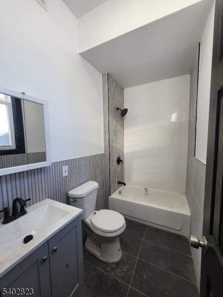 Irvington Twp., NJ 07111,76 Paine Ave