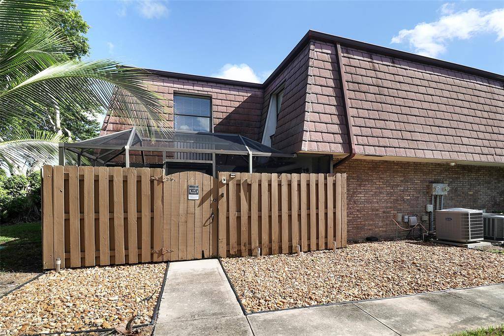 Boca Raton, FL 33433,7780 Courtyard Run #196