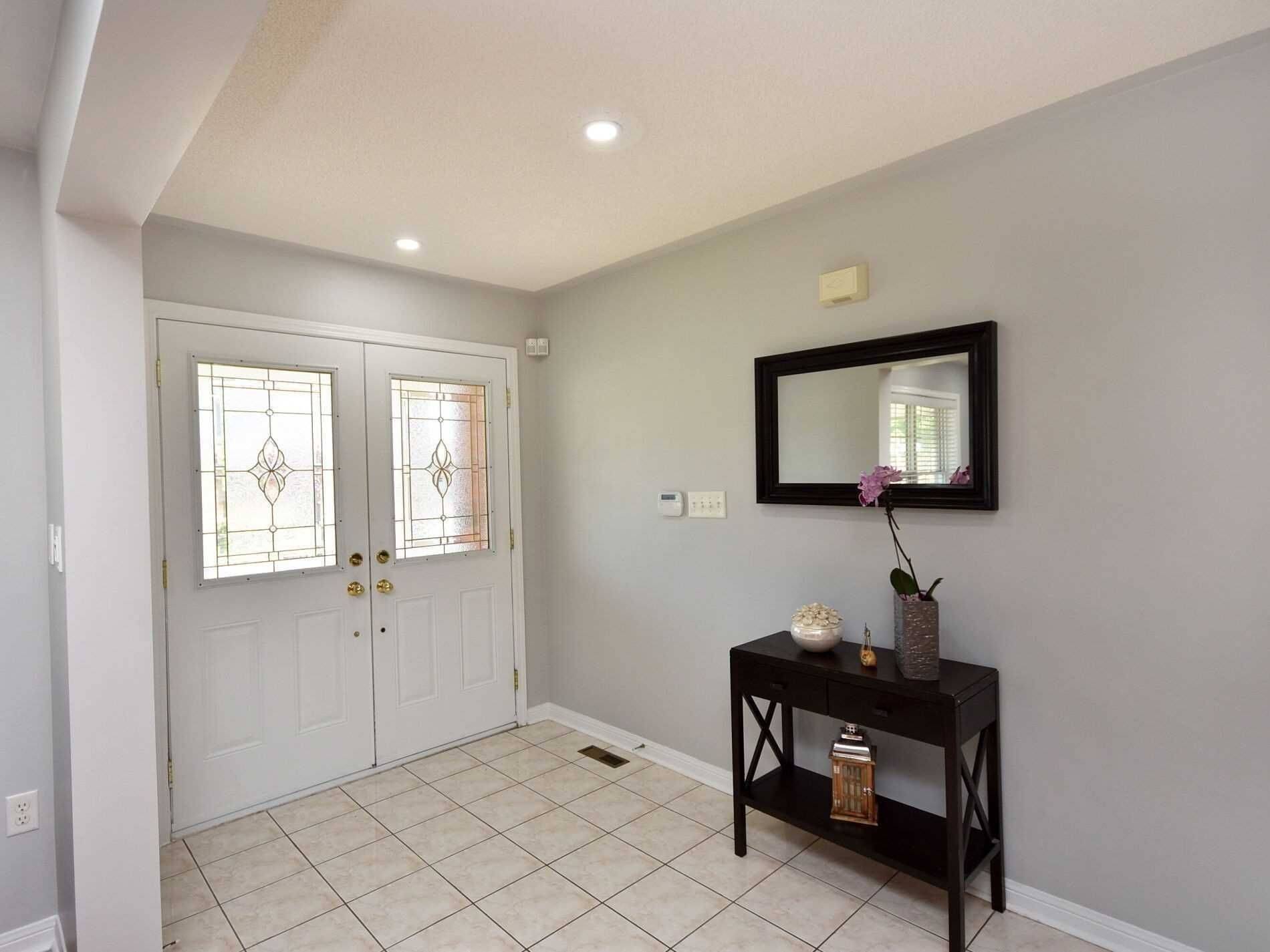 Brampton, ON L7A 1N8,22 Kershaw ST