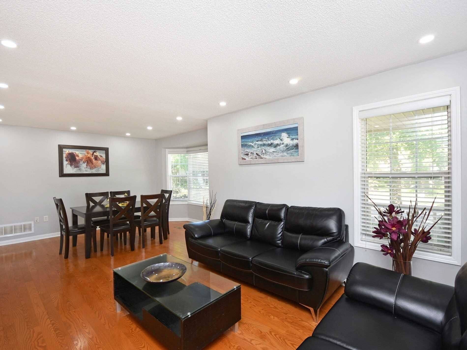 Brampton, ON L7A 1N8,22 Kershaw ST