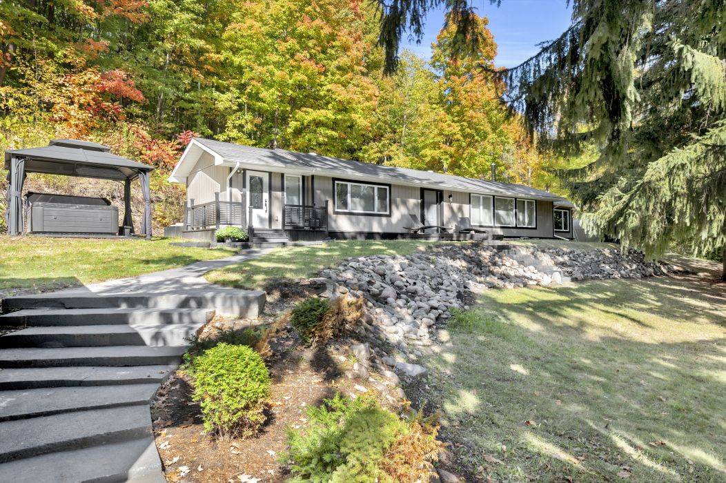 Brighton, ON K0K 1H0,15354 County Road 2 RD