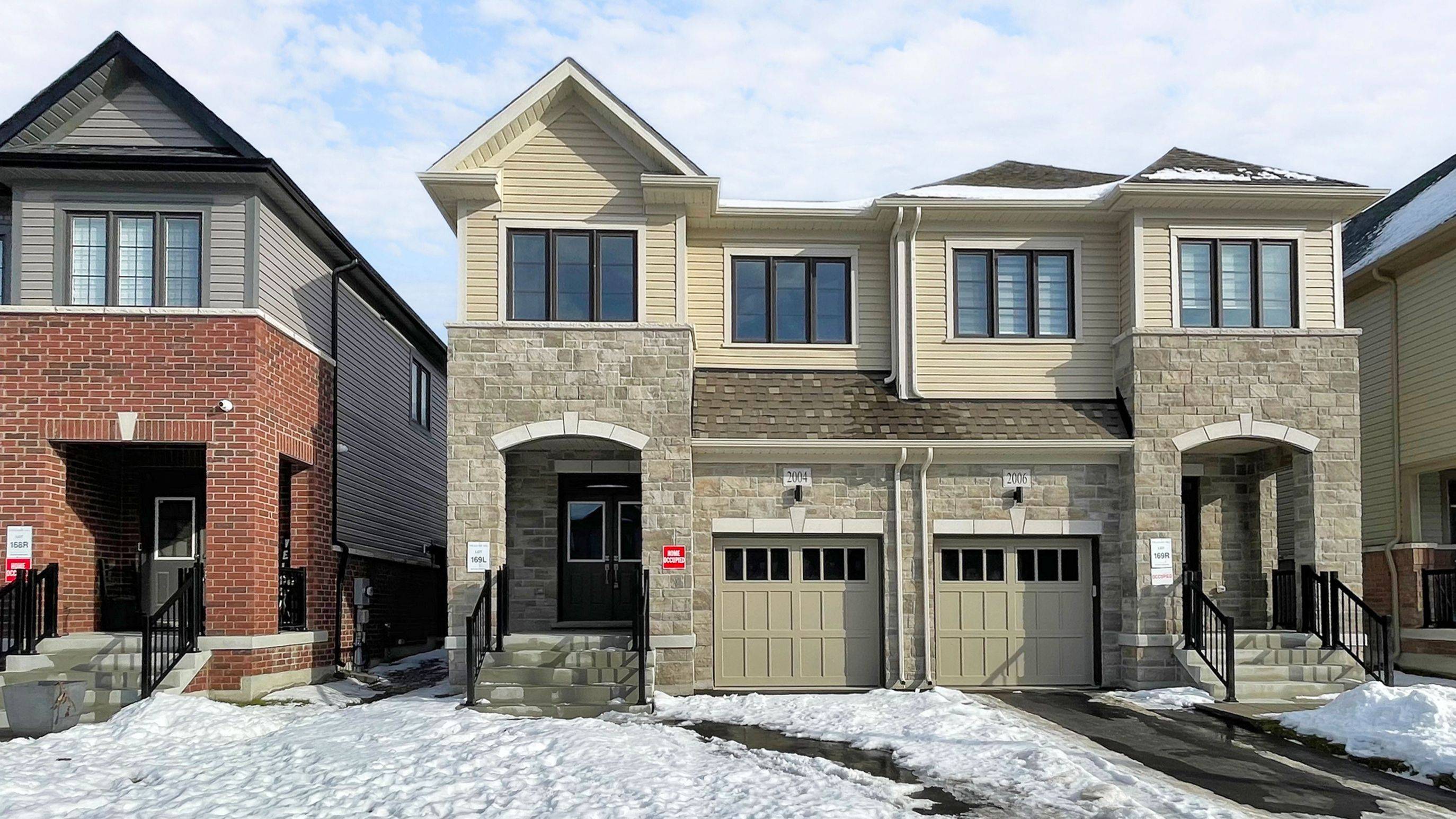 Oshawa, ON L1H 0H4,2004 Horace Duncan CRES