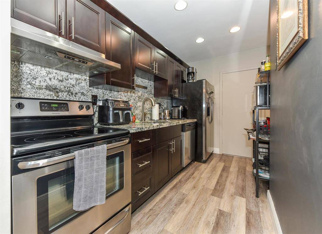 Boca Raton, FL 33432,298 SW 6th St #103