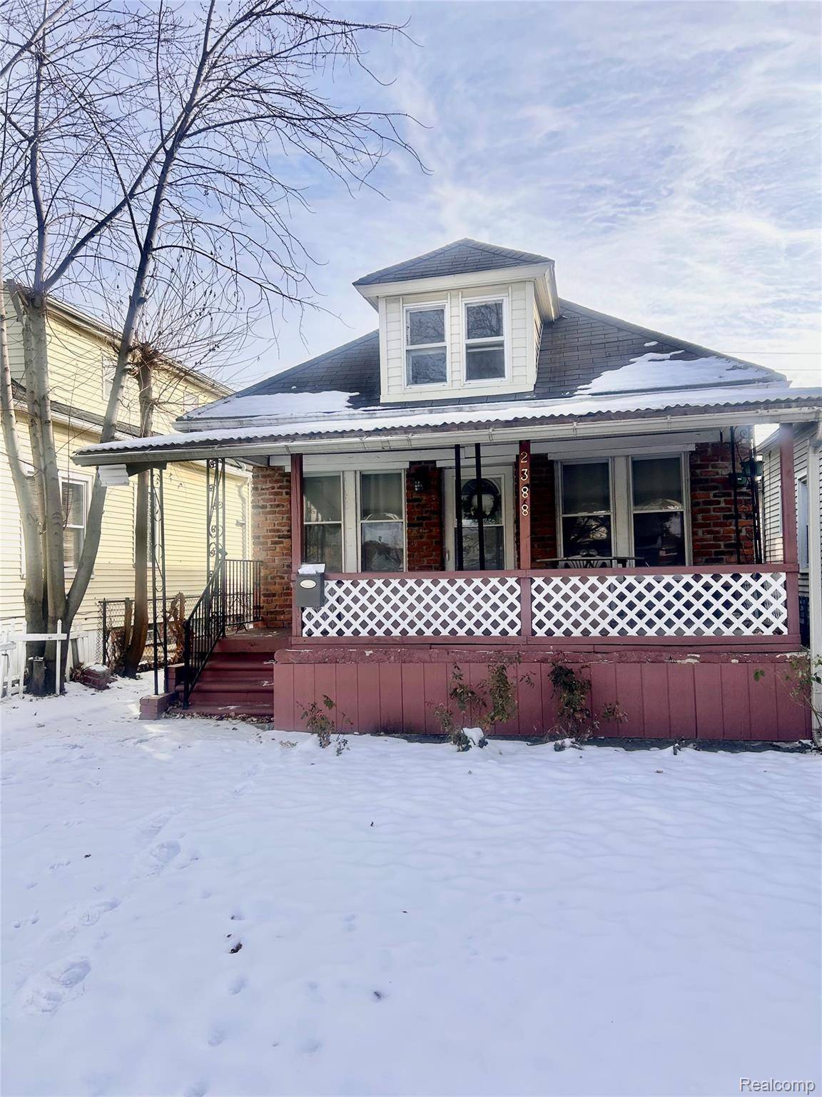 Hamtramck, MI 48212,2388 Zinow ST