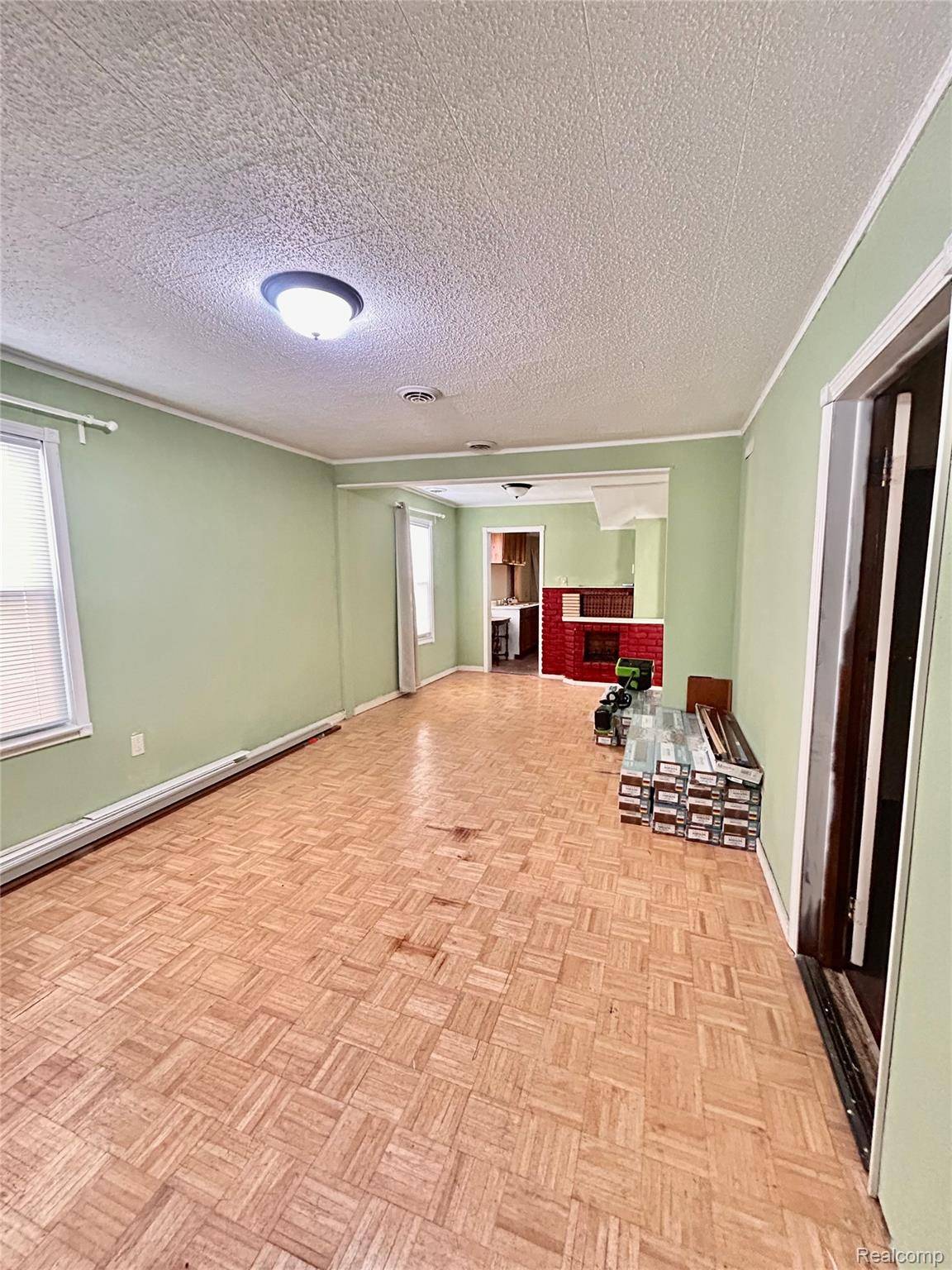 Hamtramck, MI 48212,2388 Zinow ST