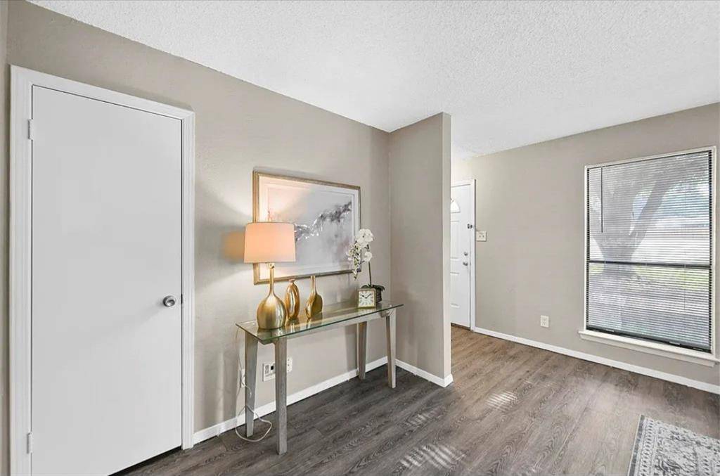 Arlington, TX 76014,2401 Long Ridge Lane