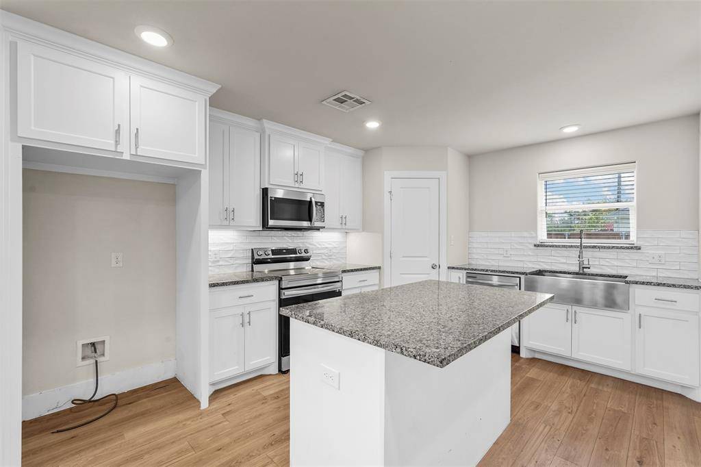 Sherman, TX 75090,536 E Carter Street