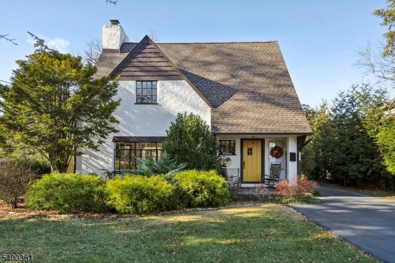 Hohokus Boro, NJ 07423,183 Sheridan Ave