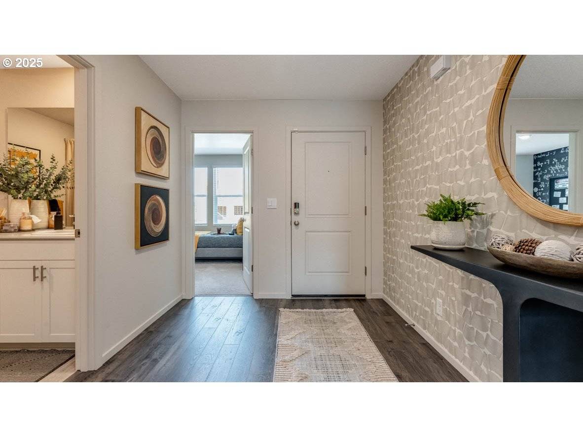 Salem, OR 97301,348 Greencrest ST NE