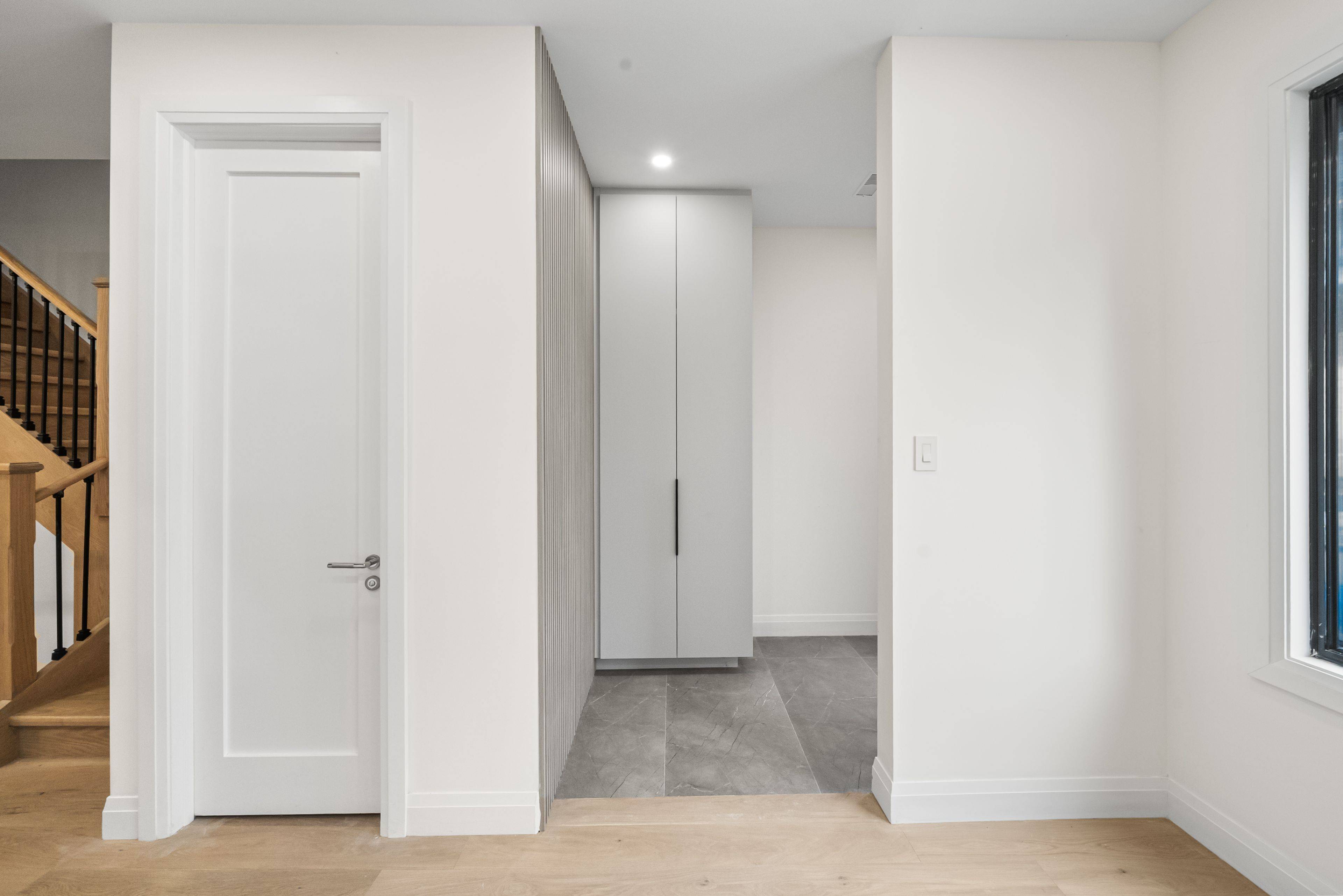 Toronto E01, ON M4M 2X3,30 Winnifred AVE