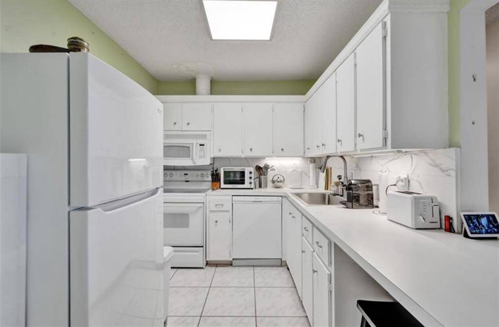 Fort Lauderdale, FL 33308,6750 NE 21st Rd #123