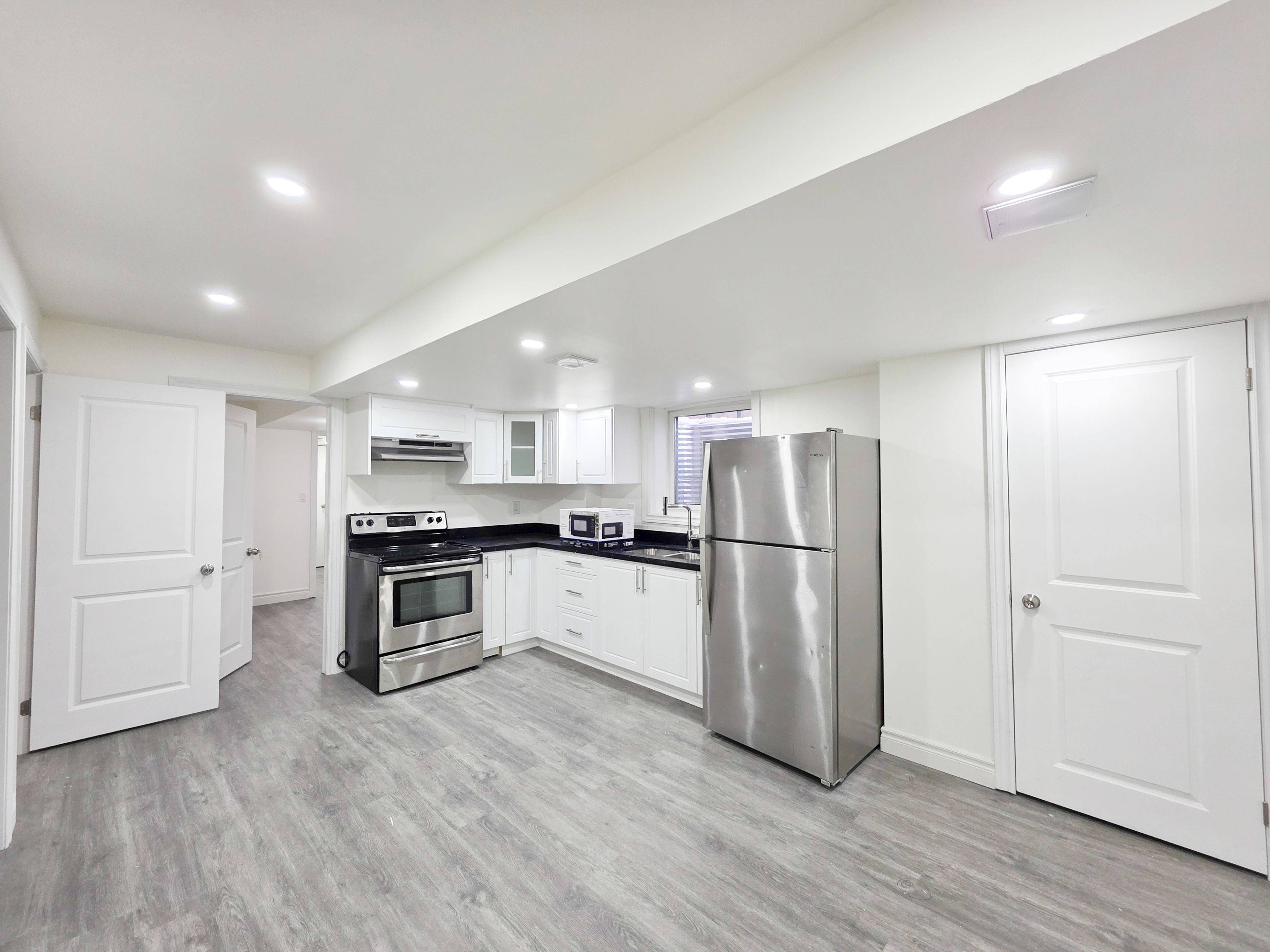 Peterborough, ON K9H 0G8,948 Broadway BLVD #Lower