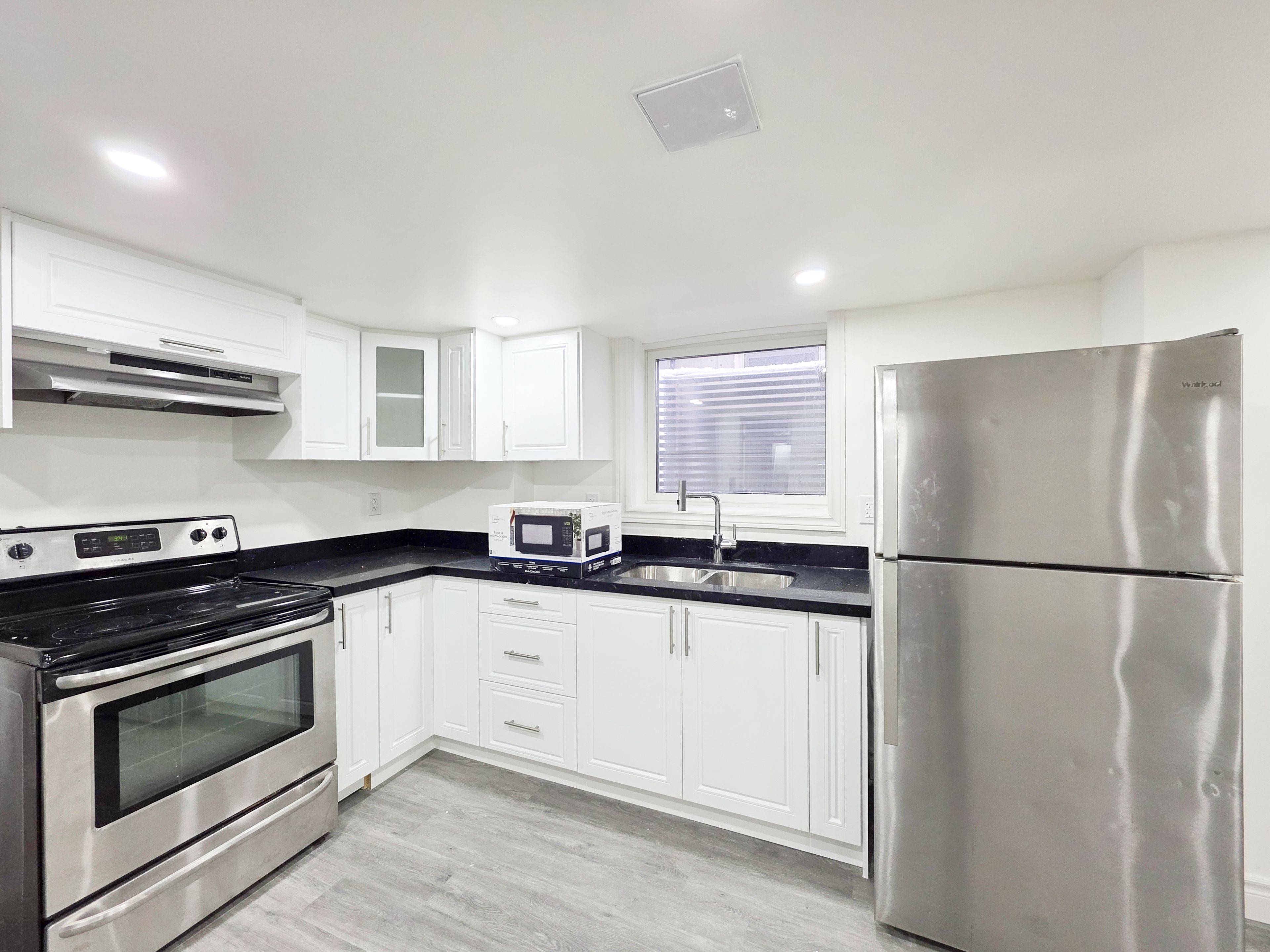 Peterborough, ON K9H 0G8,948 Broadway BLVD #Lower