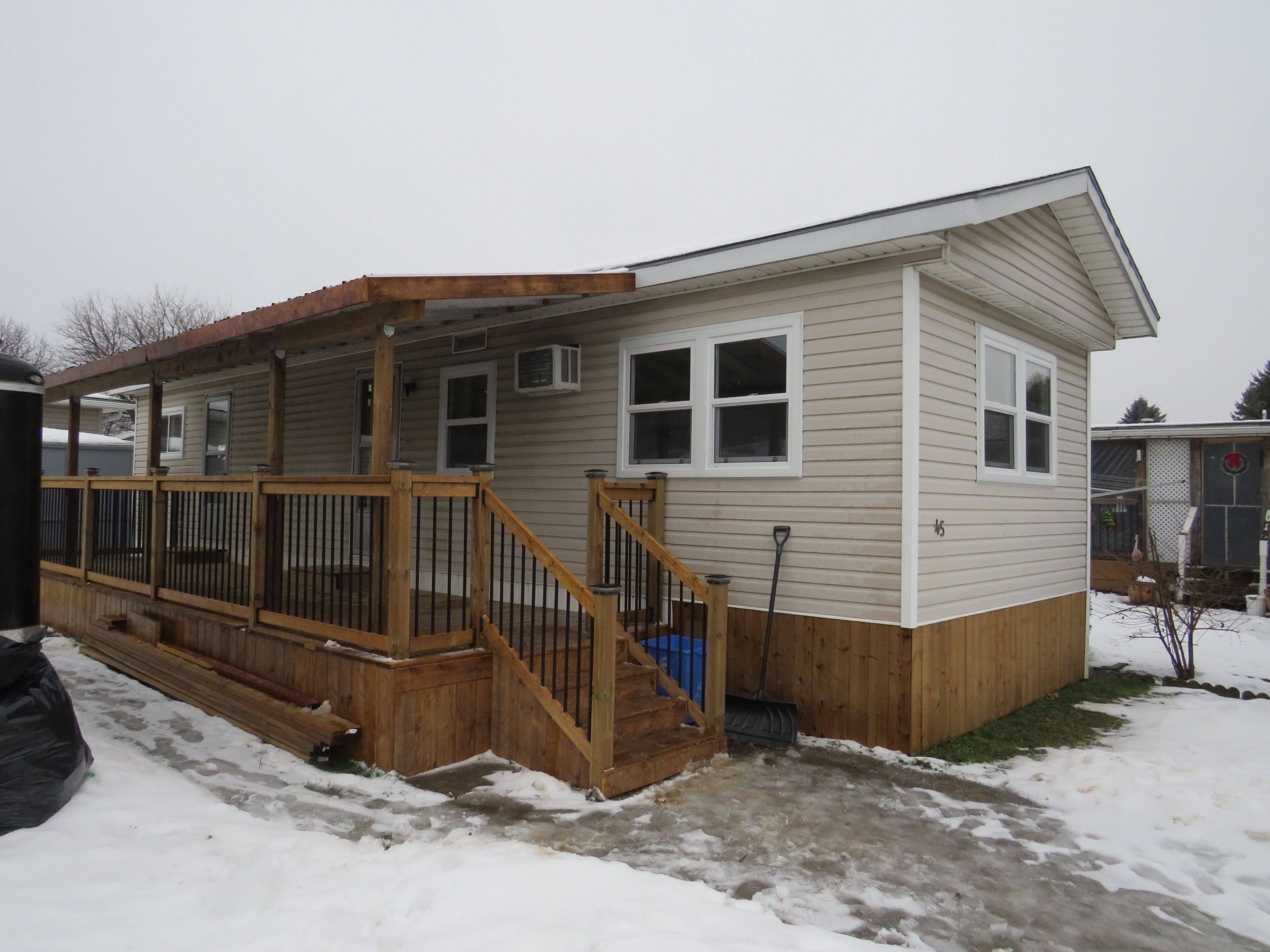 London East, ON N5V 1H3,2189 Dundas ST E #45