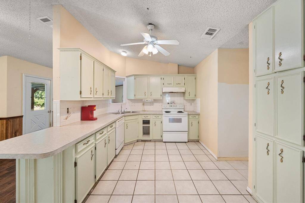 Corsicana, TX 75110,3903 County Road 0012