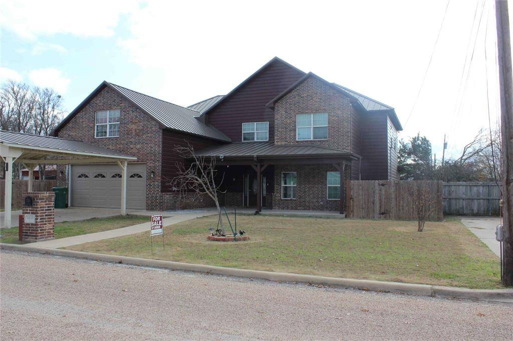 Lacy Lakeview, TX 76705,1205 Avenue B