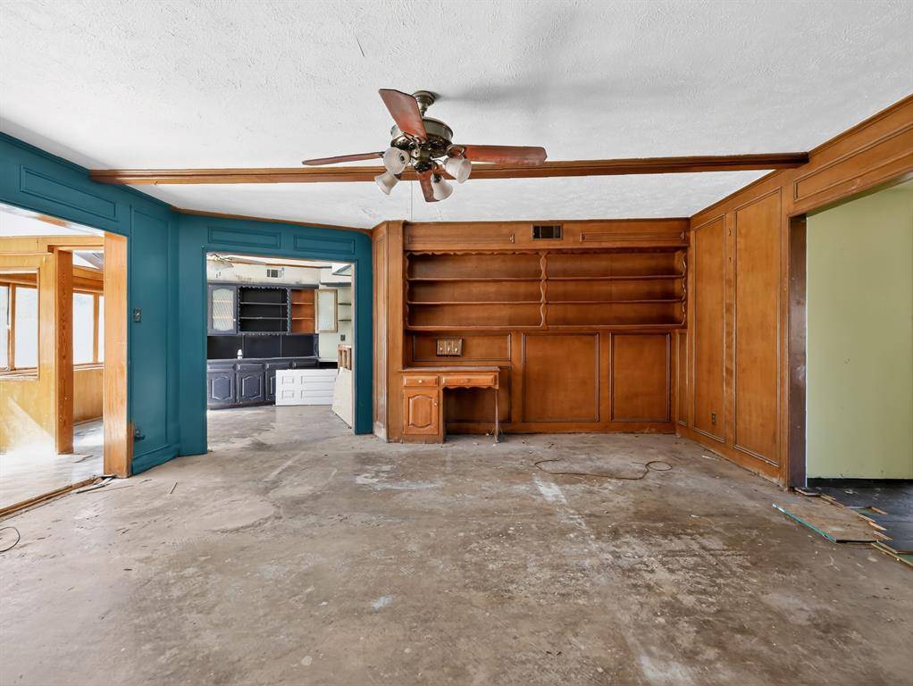 Dallas, TX 75229,3216 Rotan Lane