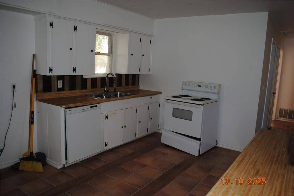 Lancaster, TX 75134,1660 Marsalis Road