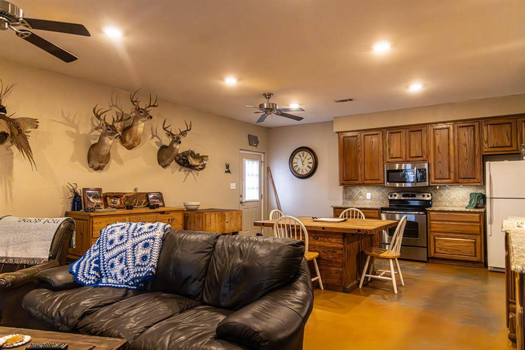 Graford, TX 76449,2946 FM 52