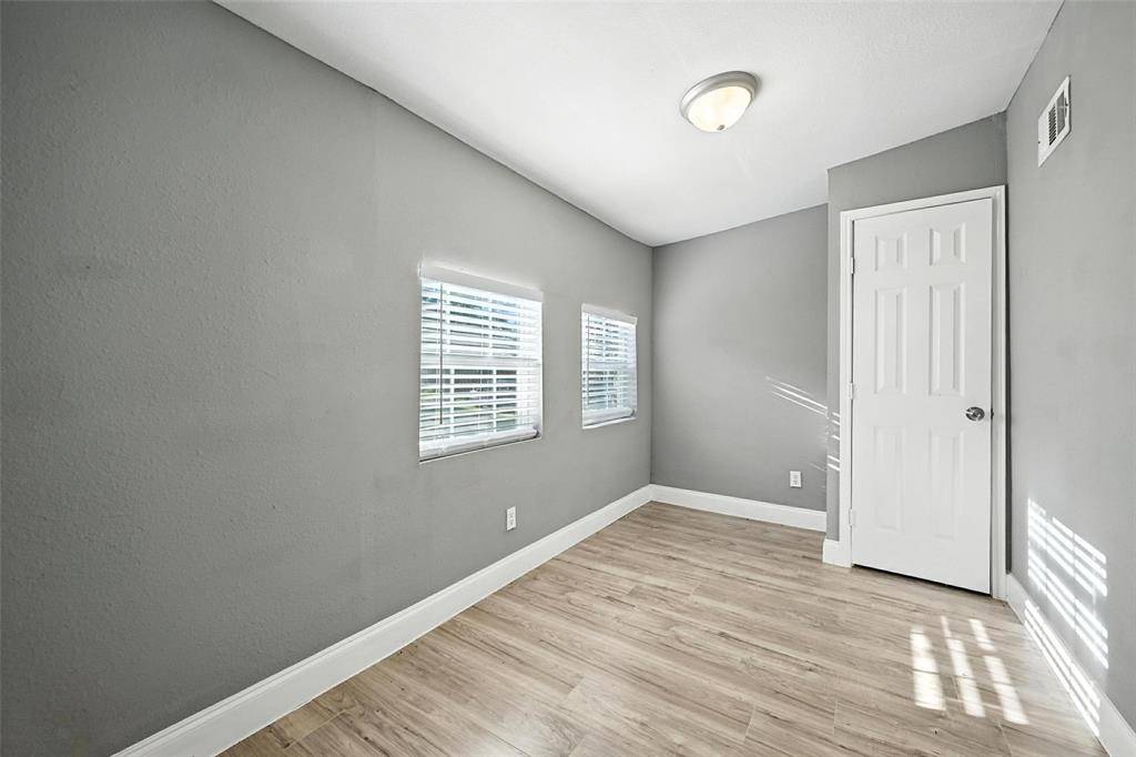 Denison, TX 75020,1927 S Fannin Avenue