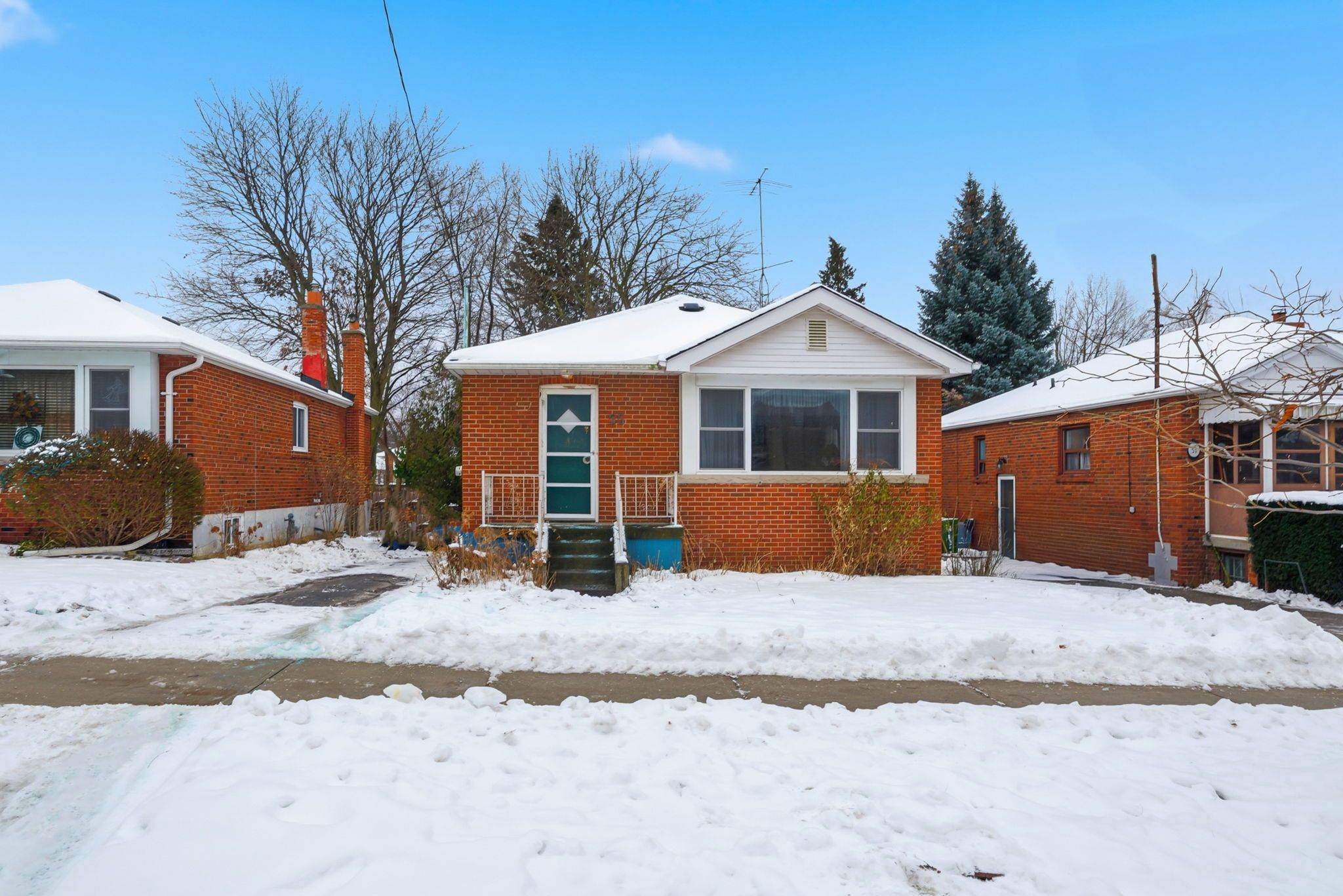 Toronto E04, ON M1L 1P7,55 Donside DR