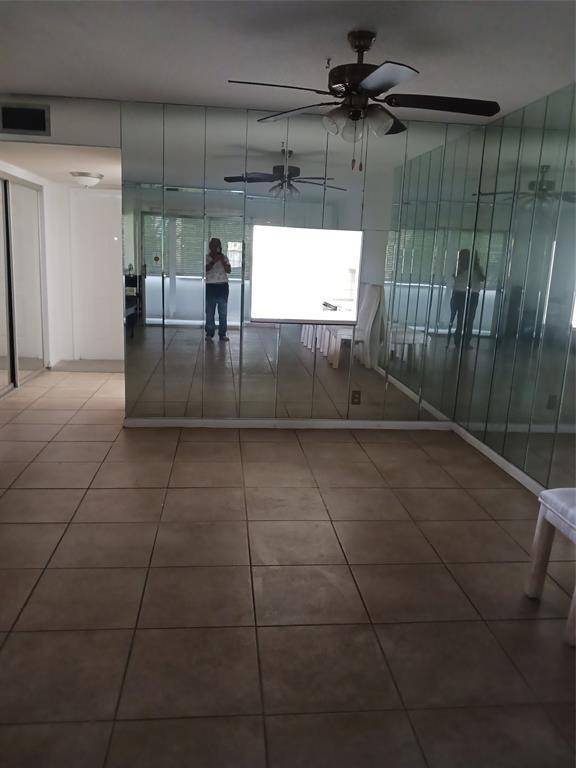 Margate, FL 33063,7605 W Atlantic Blvd #106