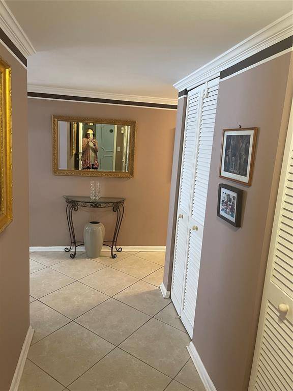 Hollywood, FL 33019,1401 S OCEAN DR #401