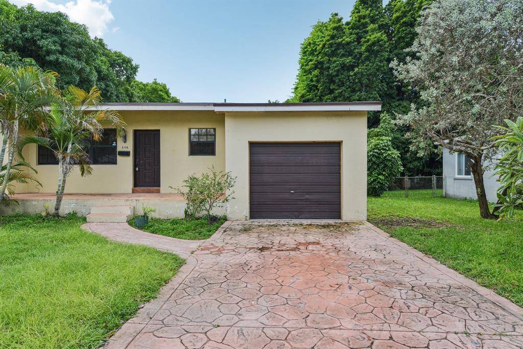 Hollywood, FL 33020,2708 Adams St