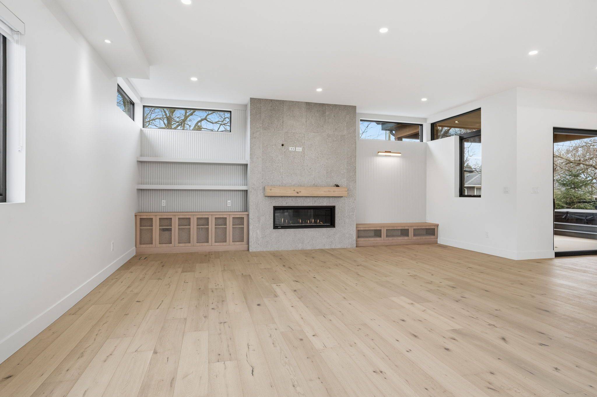 Burlington, ON L7N 1W4,427 Pine Cove RD