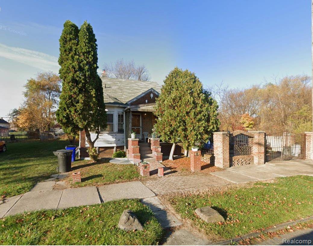 Detroit, MI 48213,6659 Fischer ST