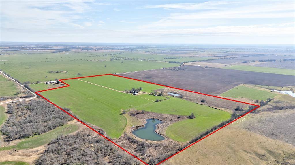 Lott, TX 76656,637 County Road 314