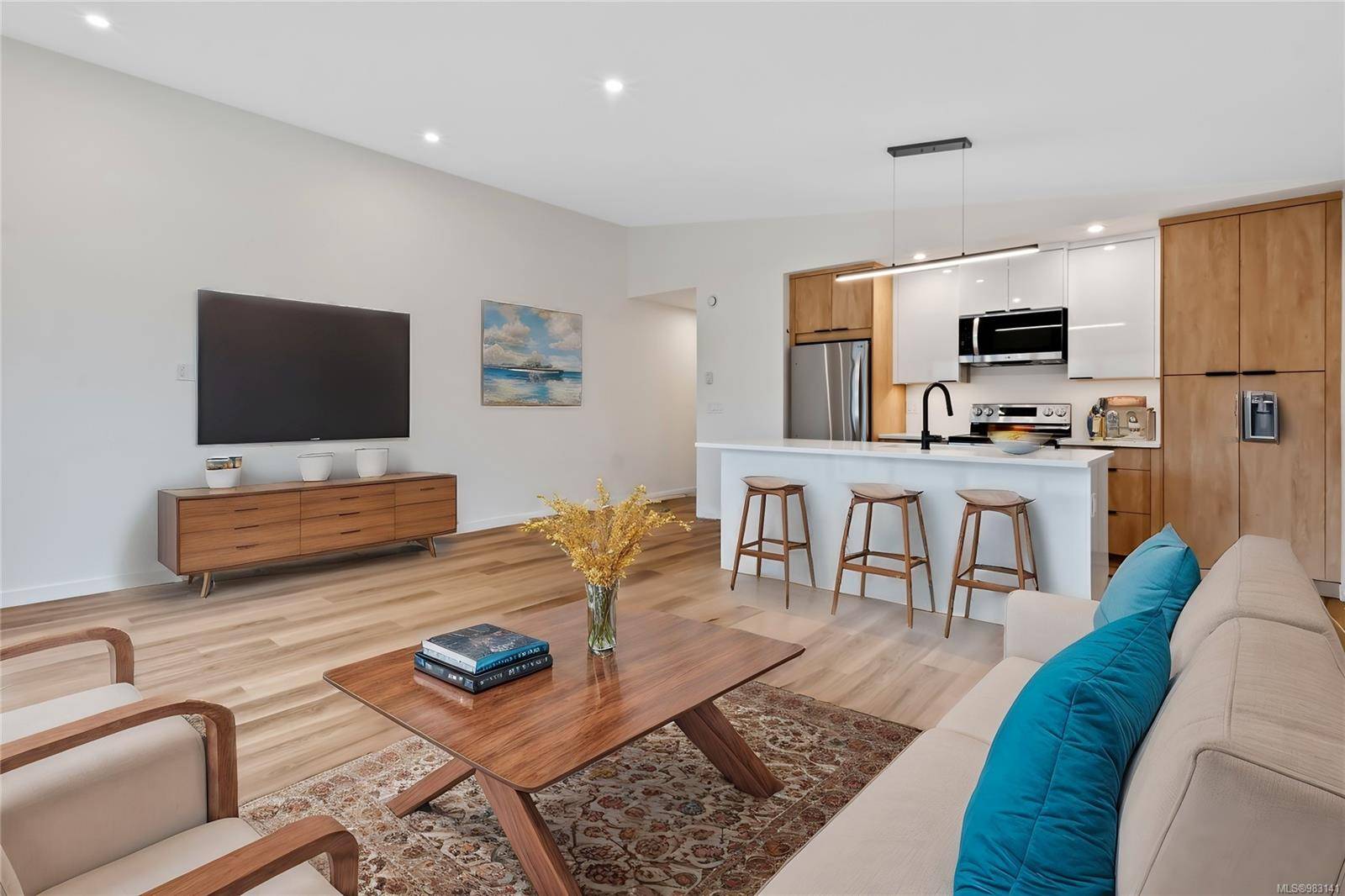 Ucluelet, BC V0R 3A0,1683 Larch Rd #201