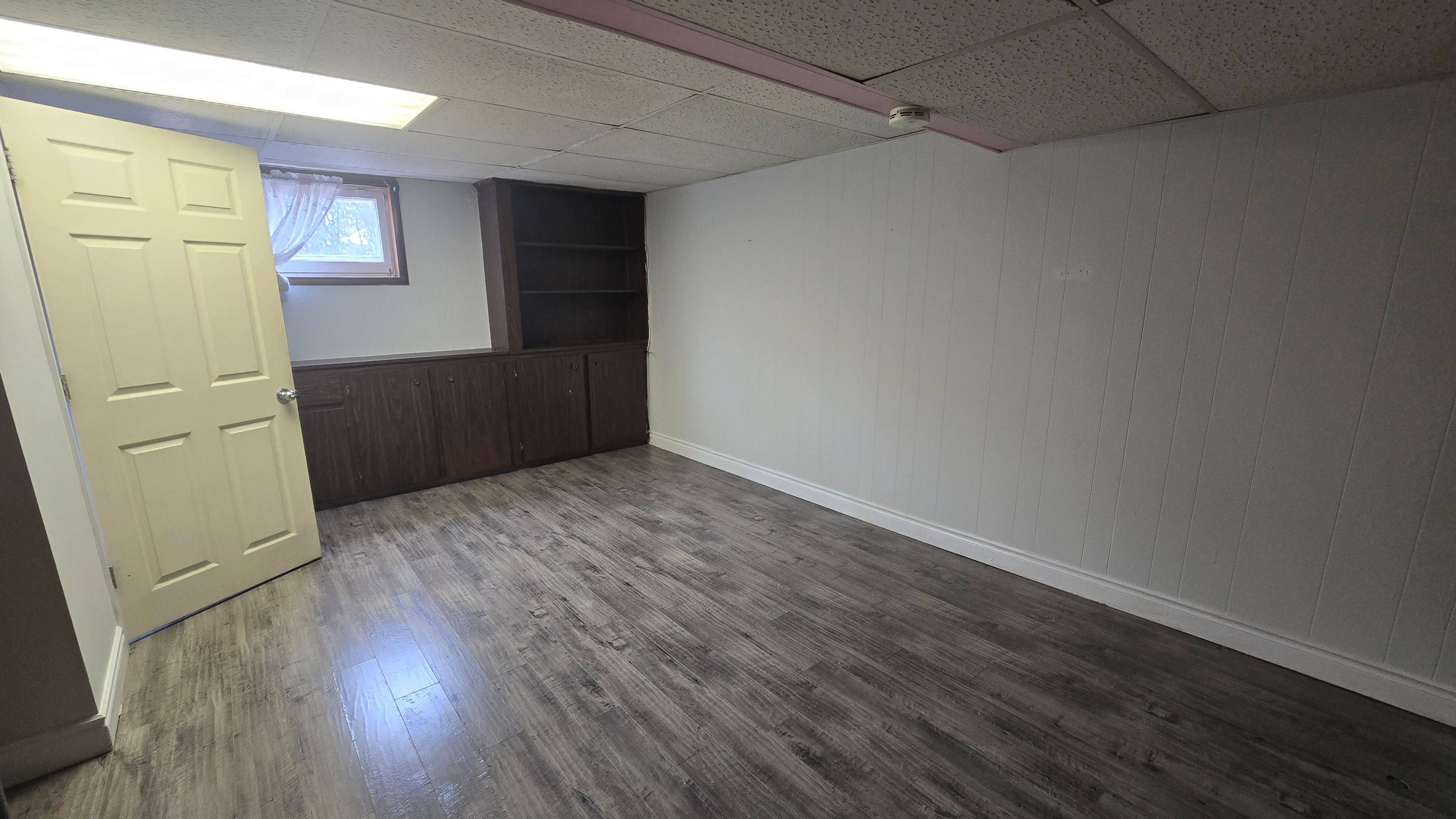 Toronto E09, ON M1G 3J8,38 Copping RD #Bsmt