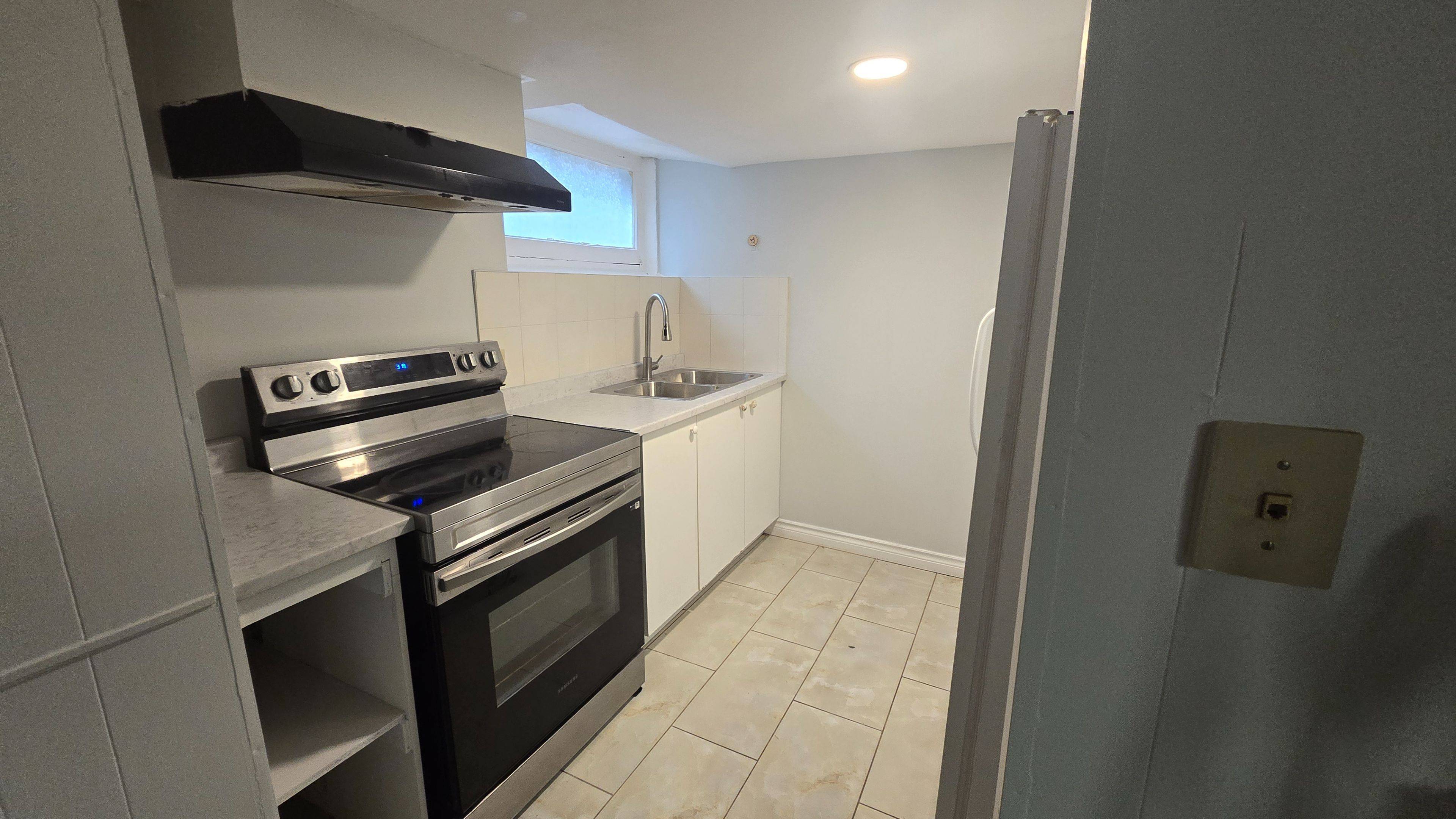 Toronto E09, ON M1G 3J8,38 Copping RD #Bsmt