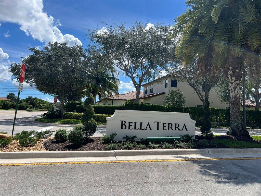 Cooper City, FL 33024,8541 NW 38th St