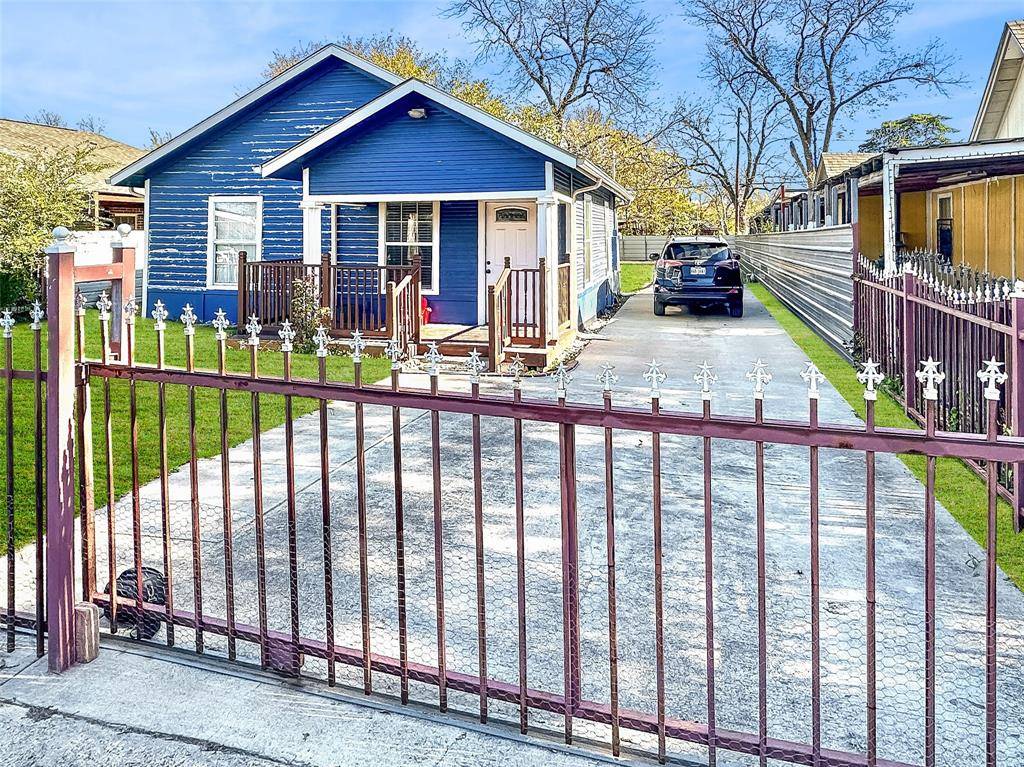 Dallas, TX 75216,2930 Alabama Avenue