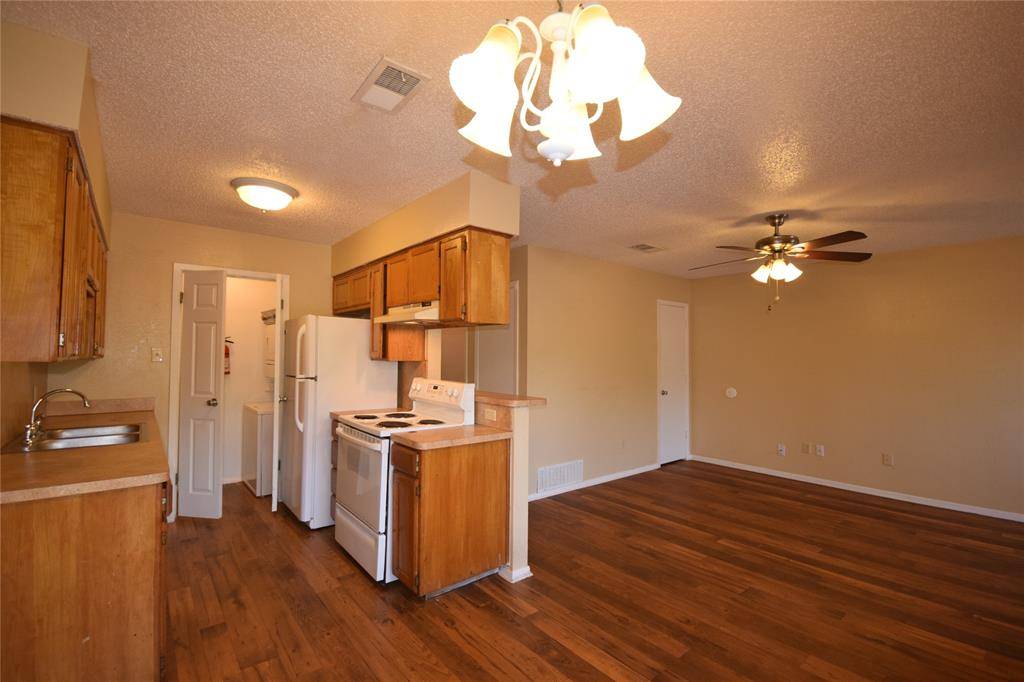 Fort Worth, TX 76135,4909 Jamesway Road #203 D