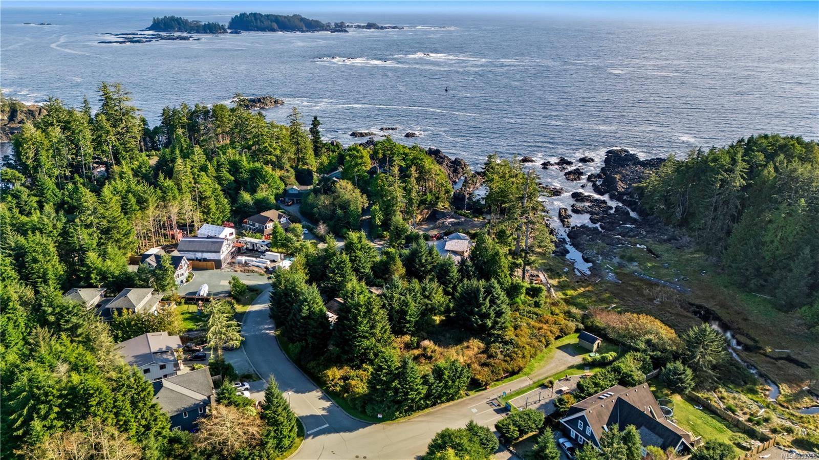 Ucluelet, BC V0R 3A0,912 Barkley Pl