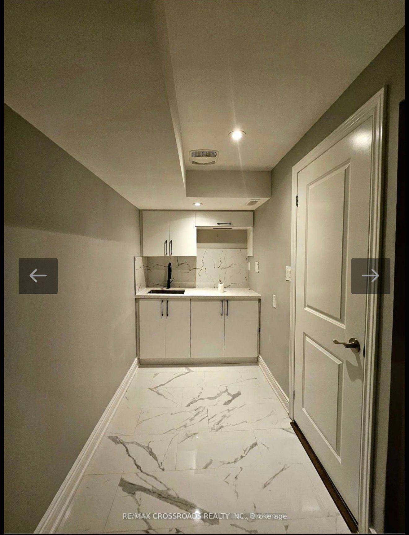 Toronto E04, ON M1R 3S3,3 Honey DR #(Bsmnt)