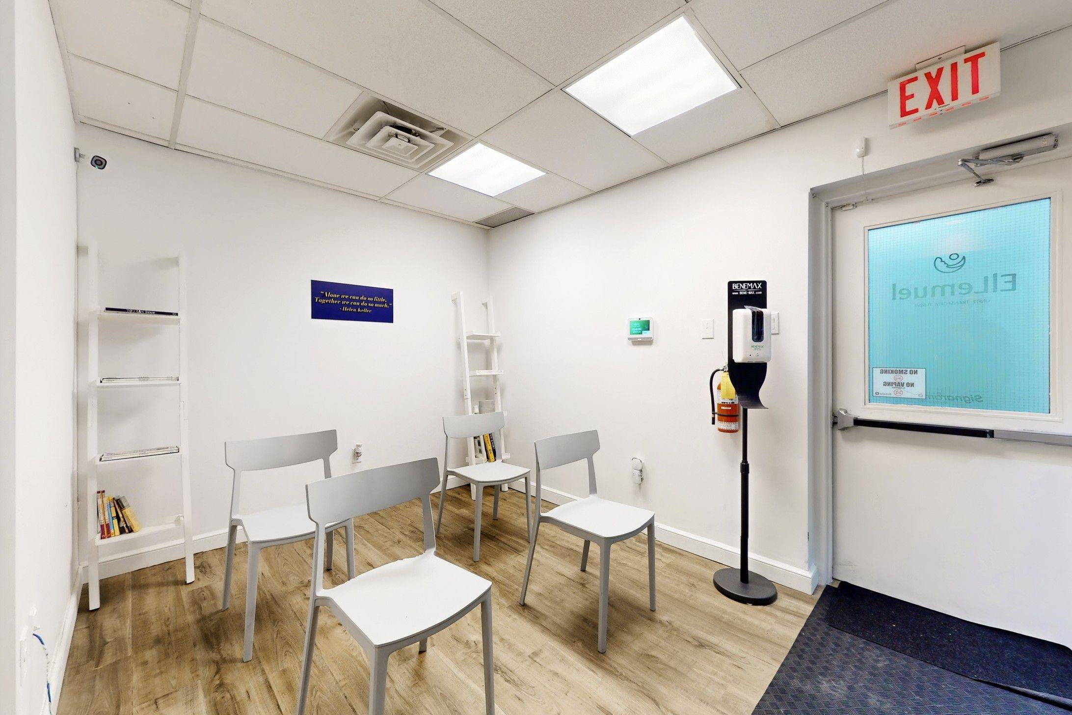 Newmarket, ON L3Y 1J8,227 Eagle ST #Main