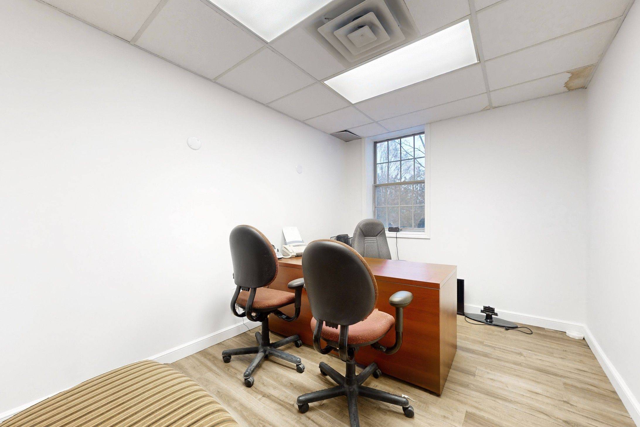 Newmarket, ON L3Y 1J8,227 Eagle ST #Main