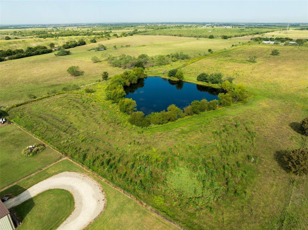 Bardwell, TX 75101,770 Cane Rd Road