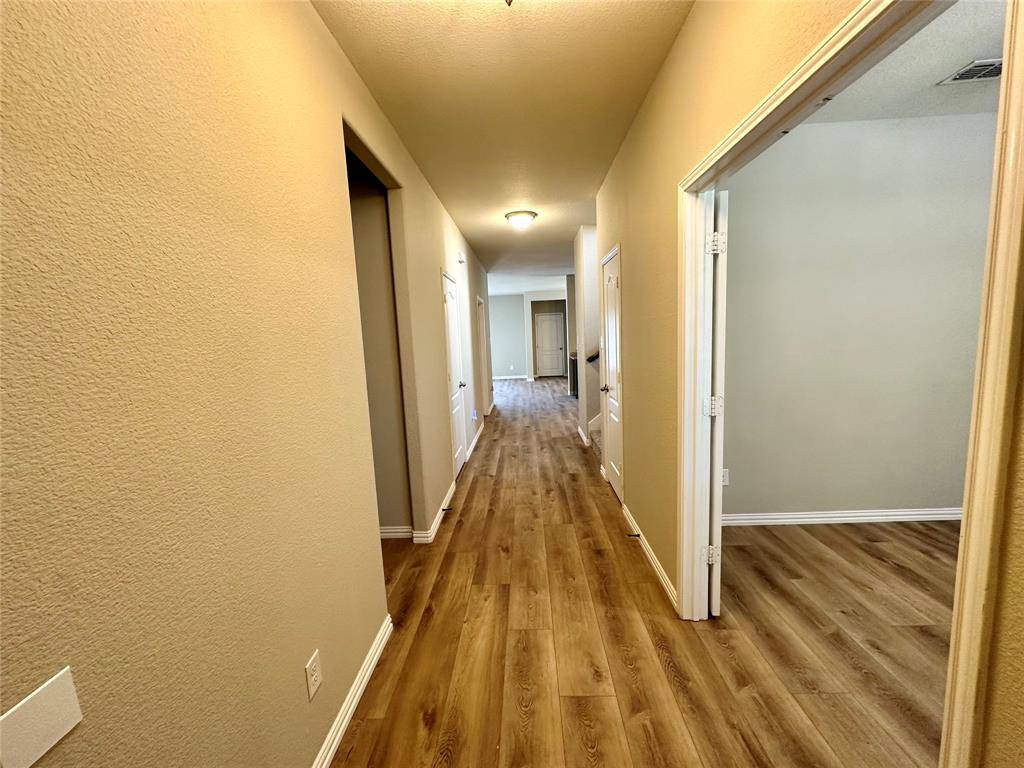 Aubrey, TX 76227,725 Hartsfield