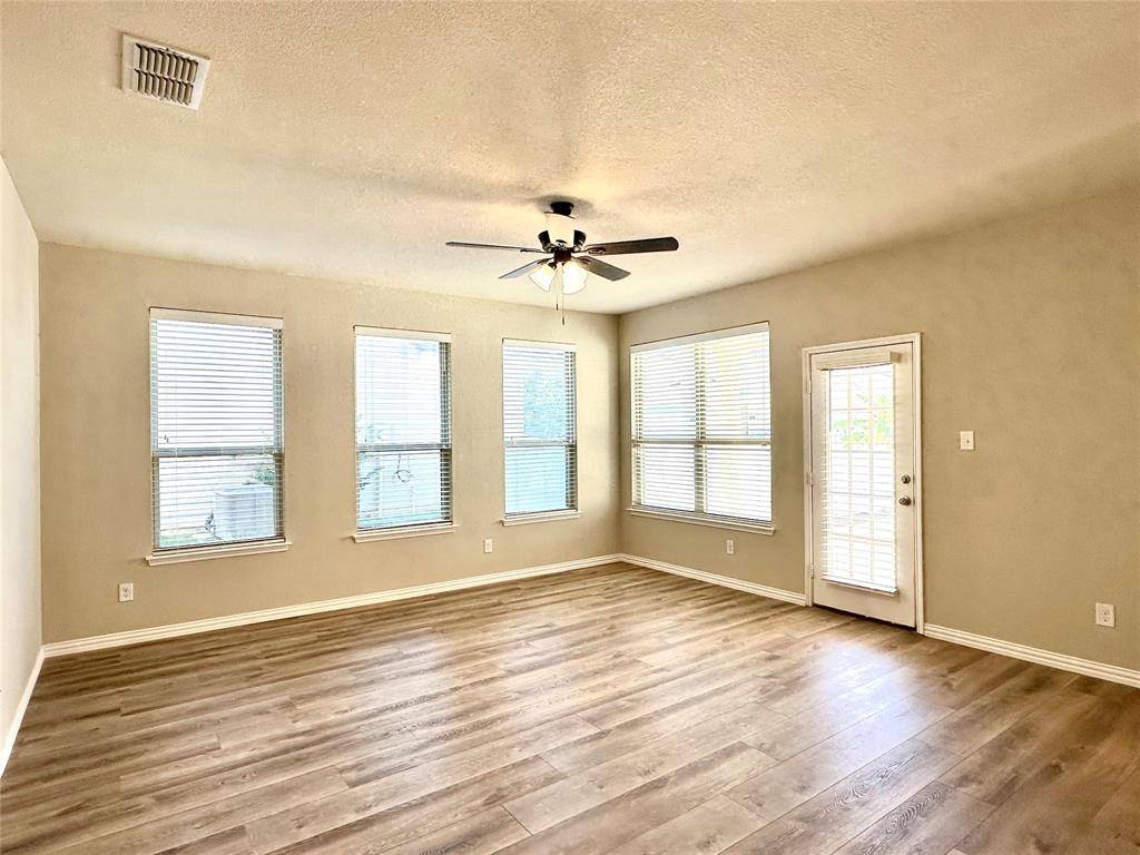 Aubrey, TX 76227,725 Hartsfield