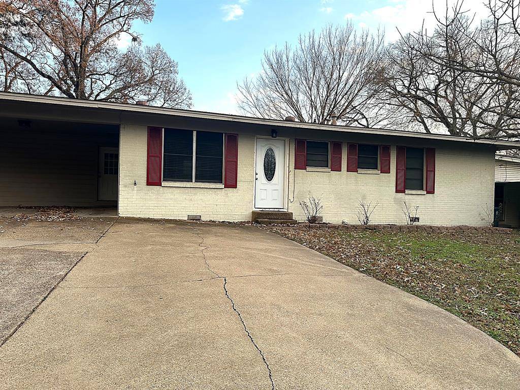 Athens, TX 75751,605 Valle Vista Drive