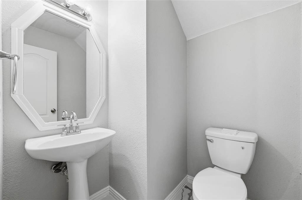 Mckinney, TX 75071,2213 Ridgewood Drive