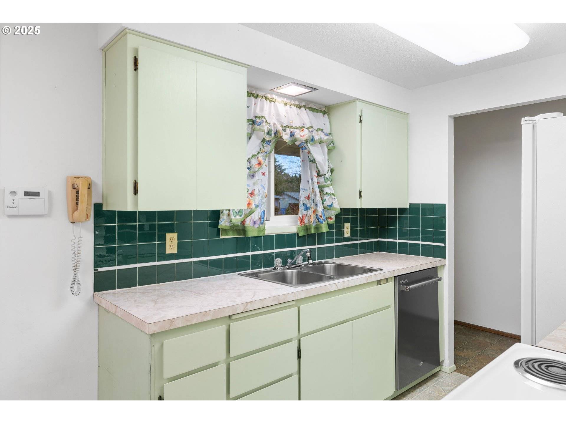 Portland, OR 97236,15916 SE BROOKLYN ST