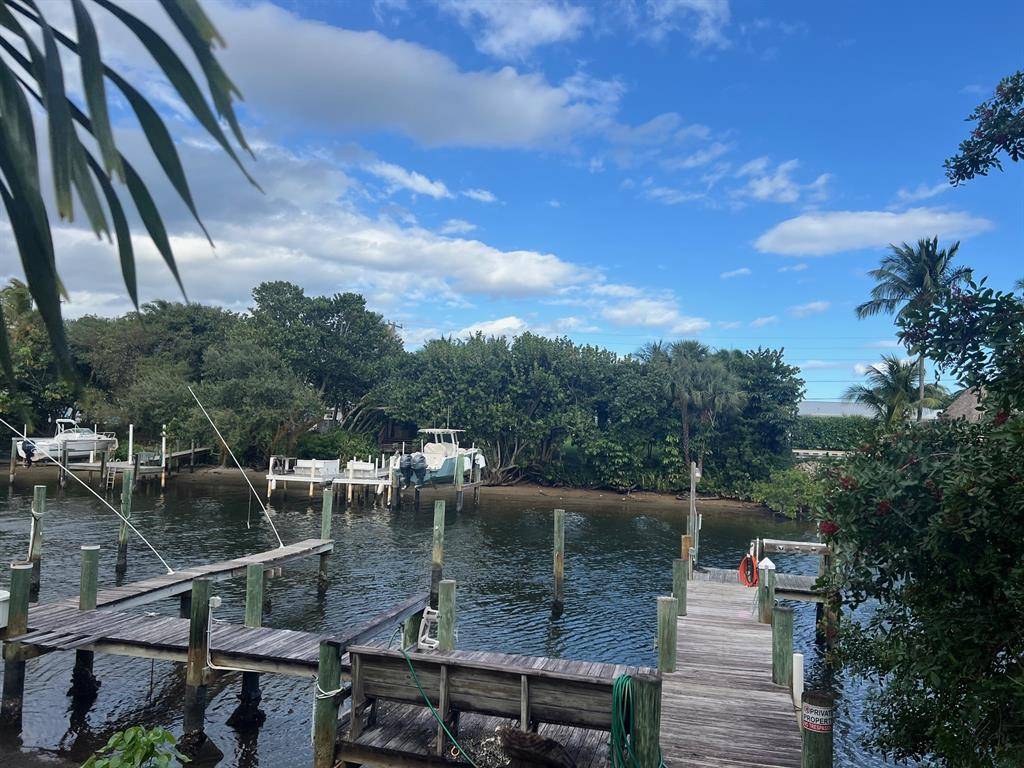 North Palm Beach, FL 33408,312 Southwind Dr